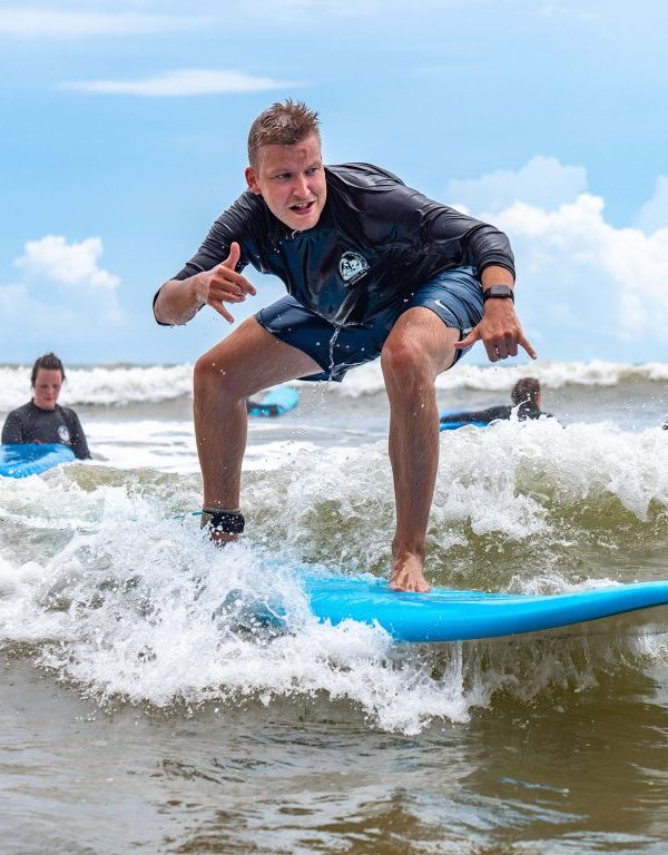 surfing in weligama 1024x768
